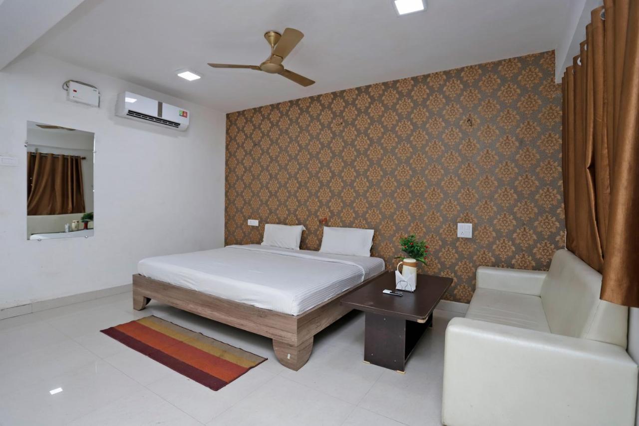 Spot On 39940 Shree Shine Hotell Satna Exteriör bild