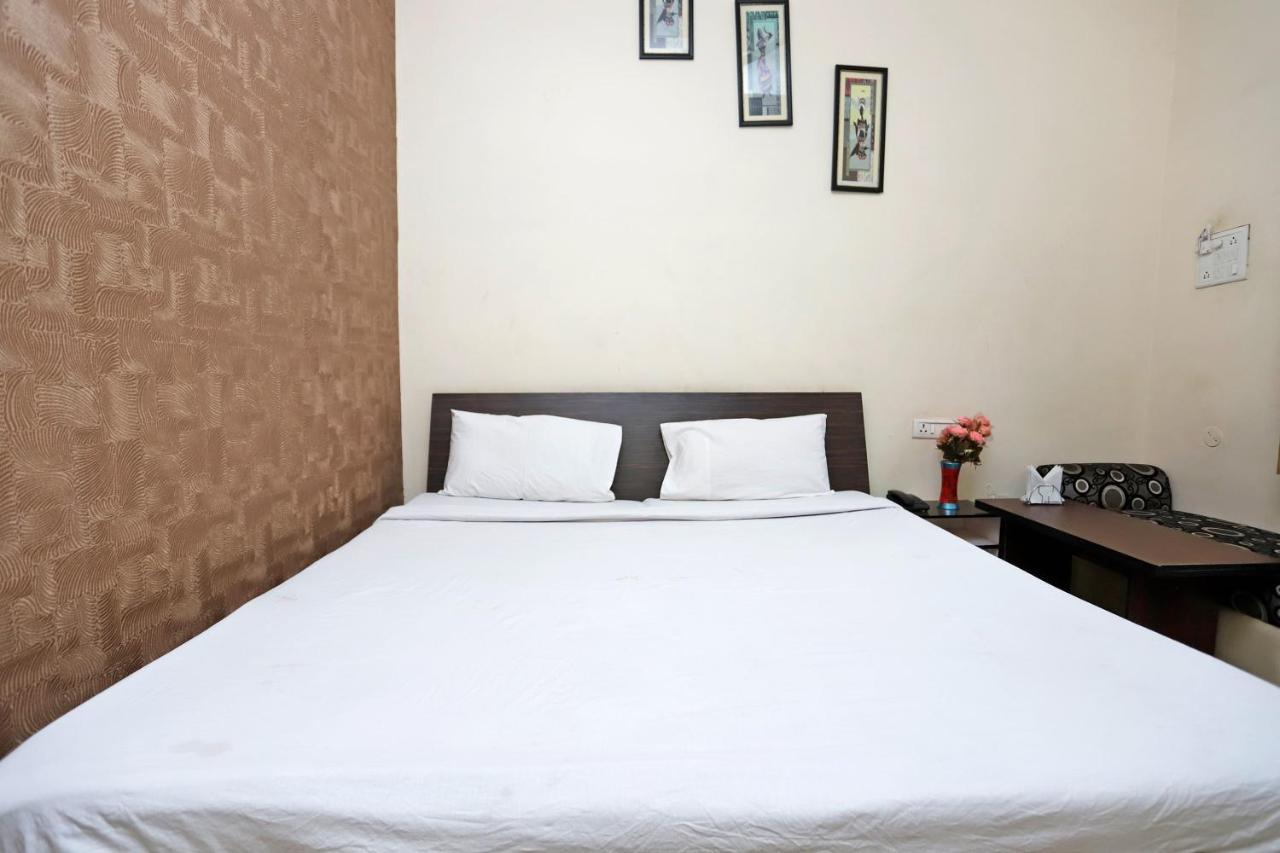 Spot On 39940 Shree Shine Hotell Satna Exteriör bild
