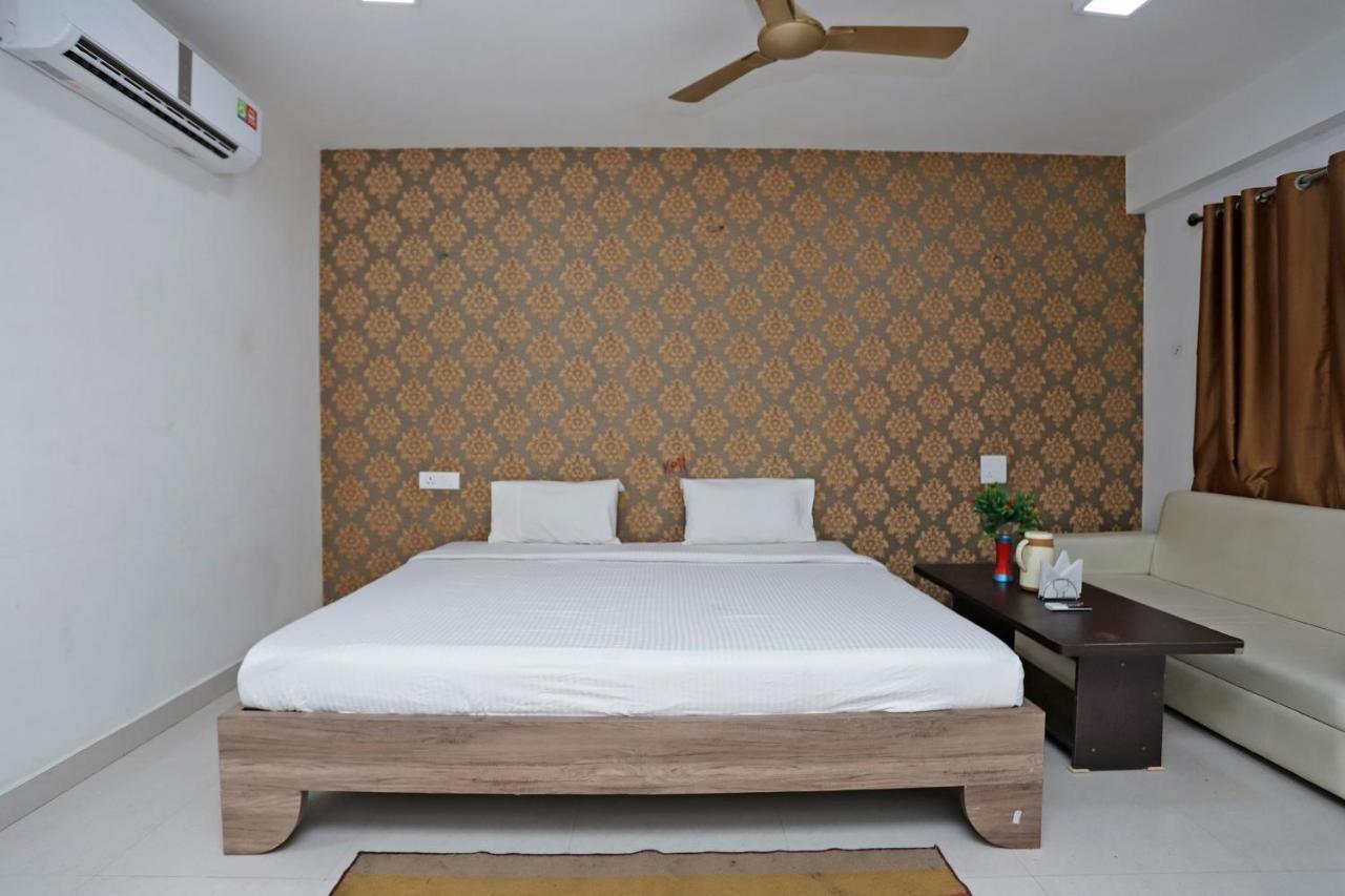 Spot On 39940 Shree Shine Hotell Satna Exteriör bild